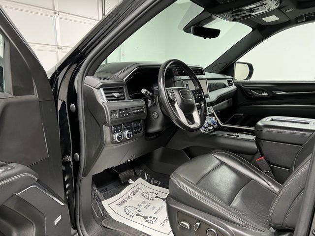 Used 2022 GMC Yukon XL Denali w/ Advanced Technology Package image 20