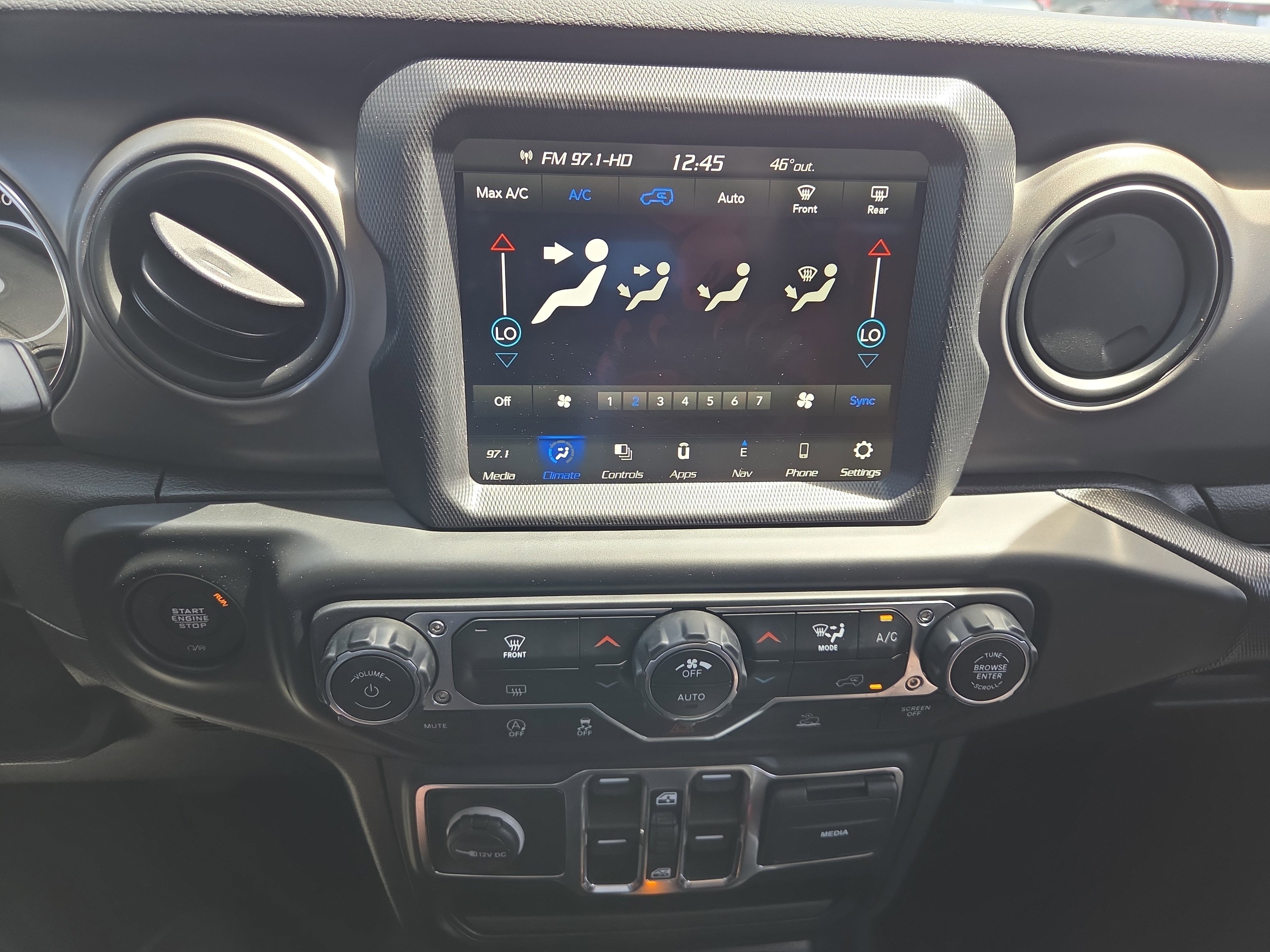 Used 2022 Jeep Wrangler Unlimited Sport image 14