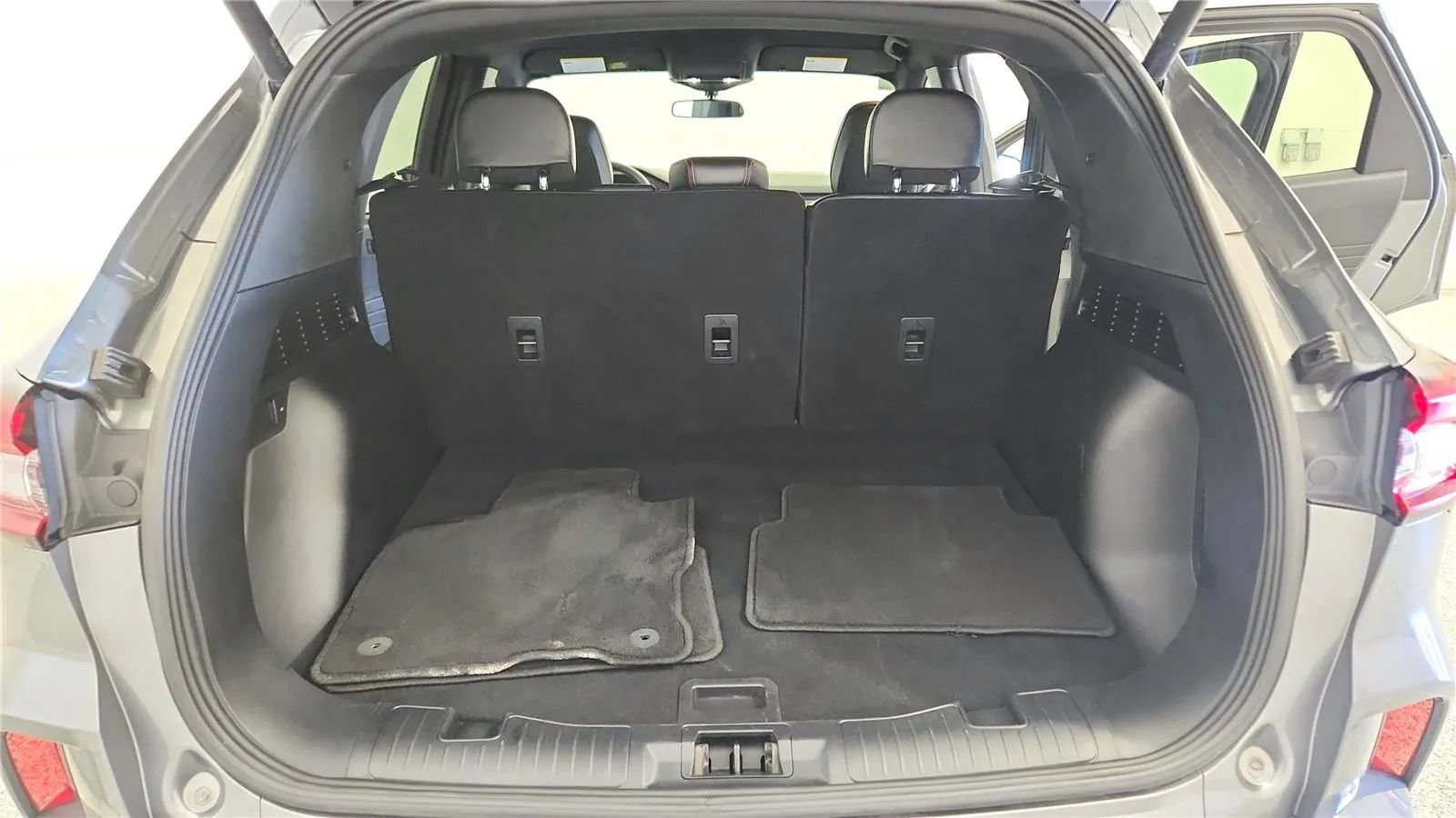 Used 2024 Ford Escape ST-Line FWD image 35