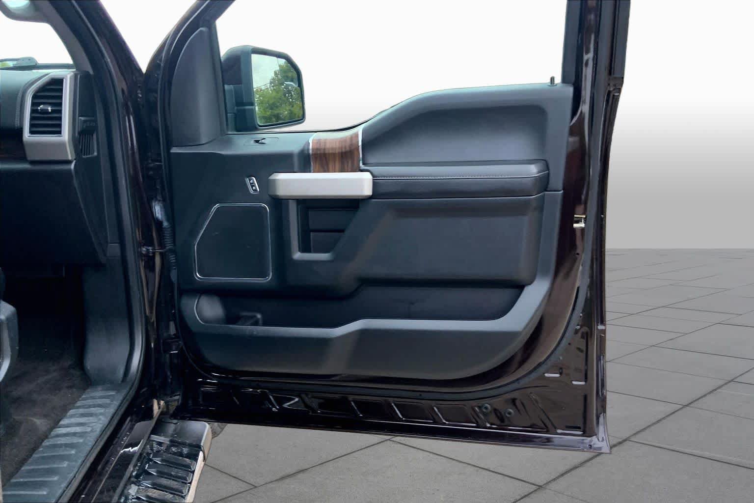Used 2018 Ford F150 Lariat AWD/4WD image 21