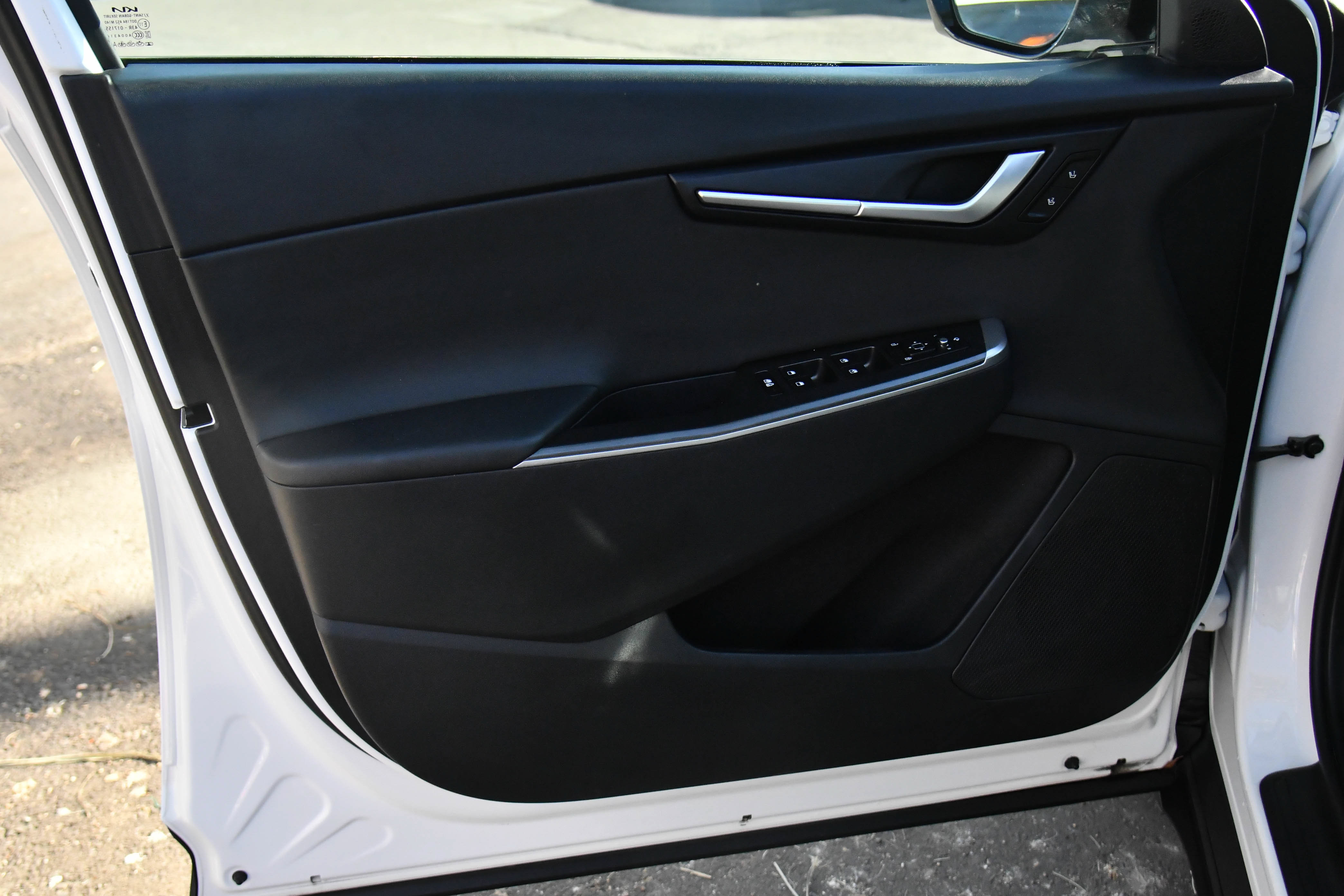 Used 2024 Kia EV6 Light RWD image 14