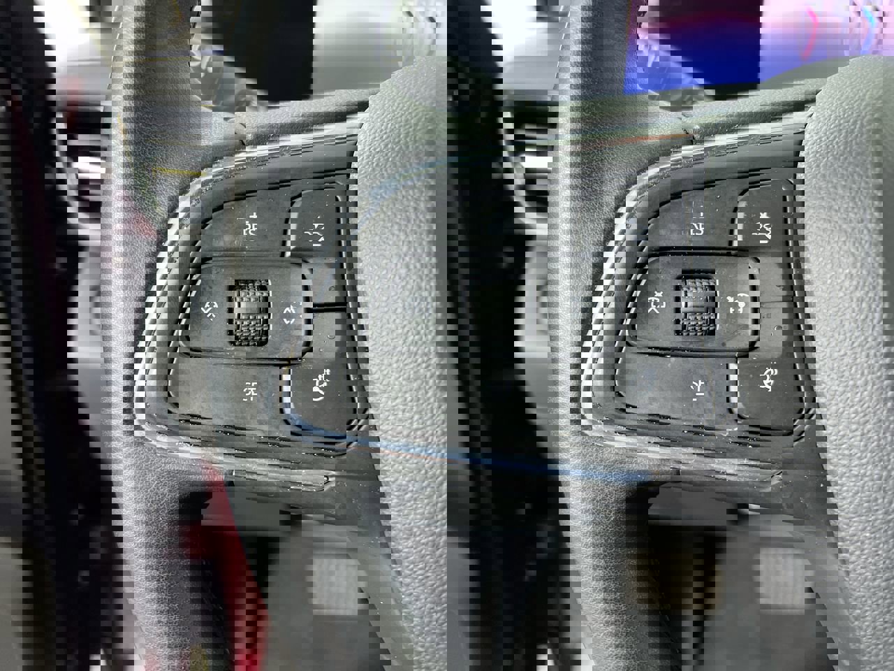 Used 2024 Buick Envista Sport Touring w/ Convenience I Package image 16