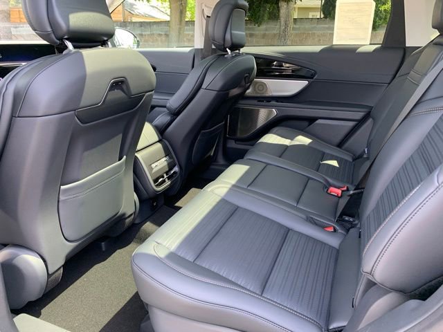 New 2026 Lincoln Nautilus Reserve AWD/4WD image 18