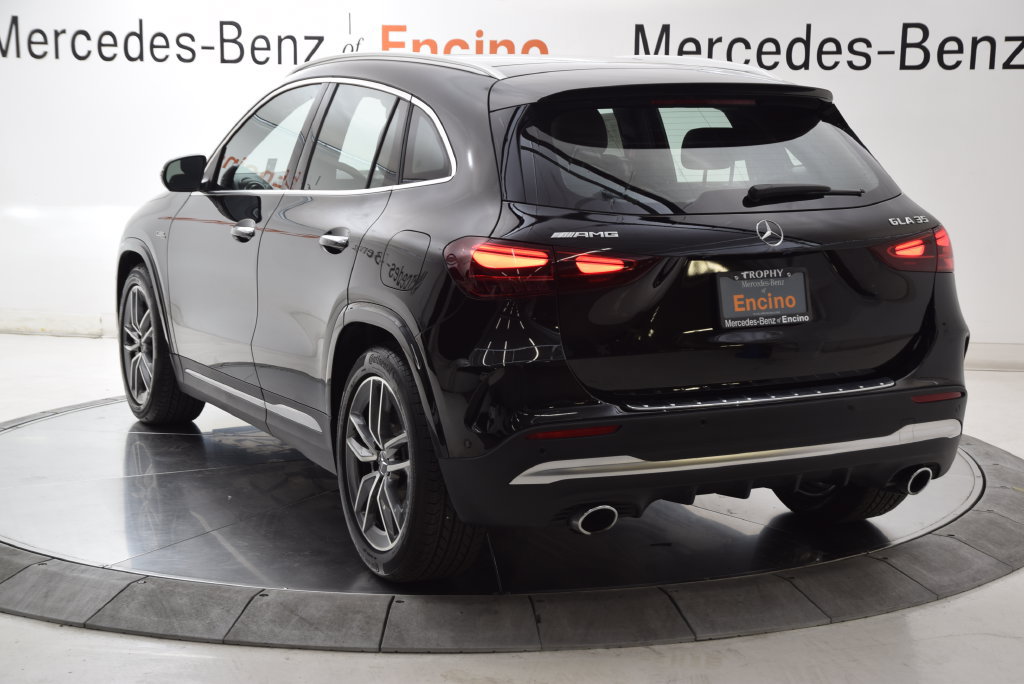 Used 2026 Mercedes-Benz GLA 35 AMG 4MATIC image 4