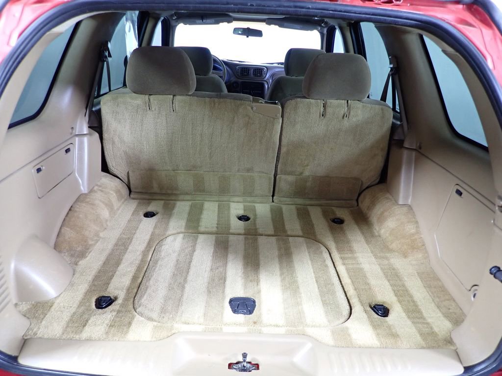 Used 2002 Chevrolet TrailBlazer LS w/ Preferred Equipment Group image 12