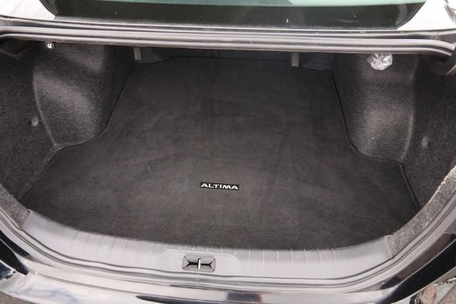 Certified 2024 Nissan Altima 2.5 SV FWD image 7