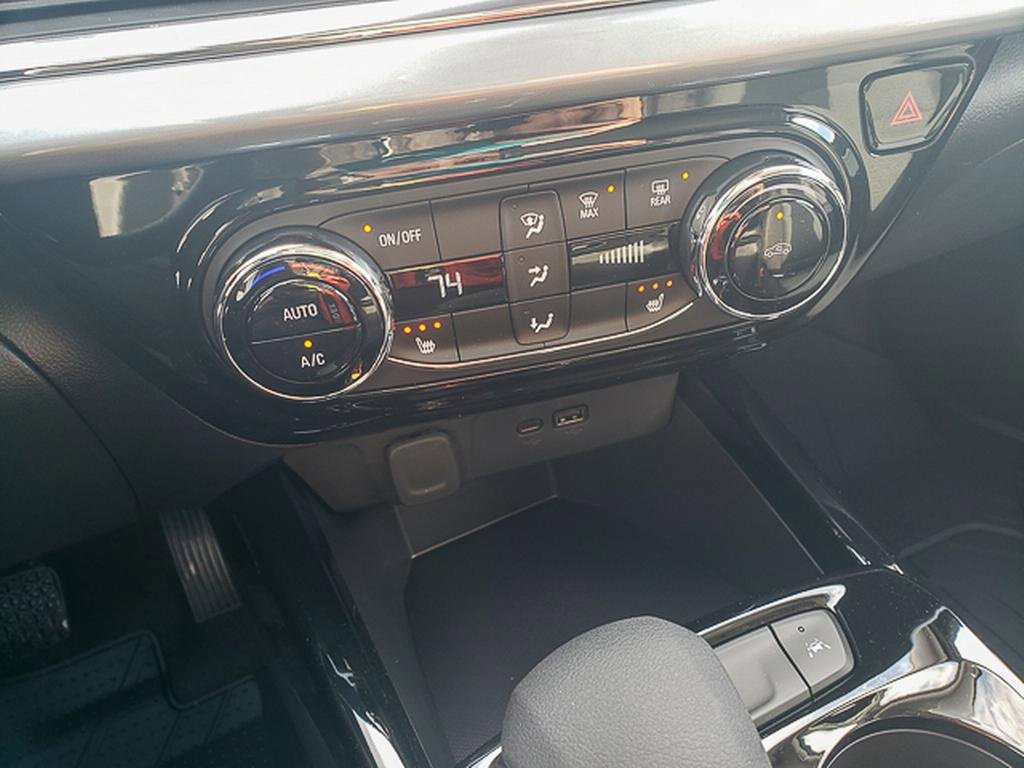 New 2026 Chevrolet Trax LT image 14