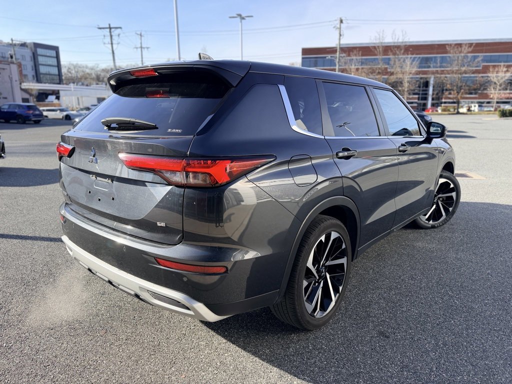 Used 2024 Mitsubishi Outlander SE image 6