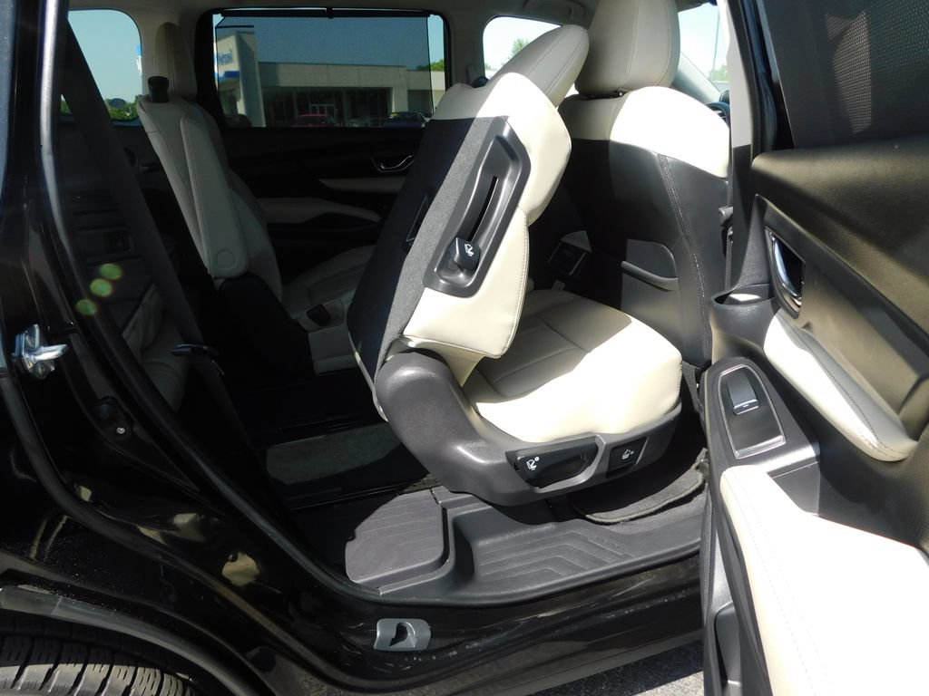 Used 2022 Subaru Ascent Limited AWD/4WD image 29