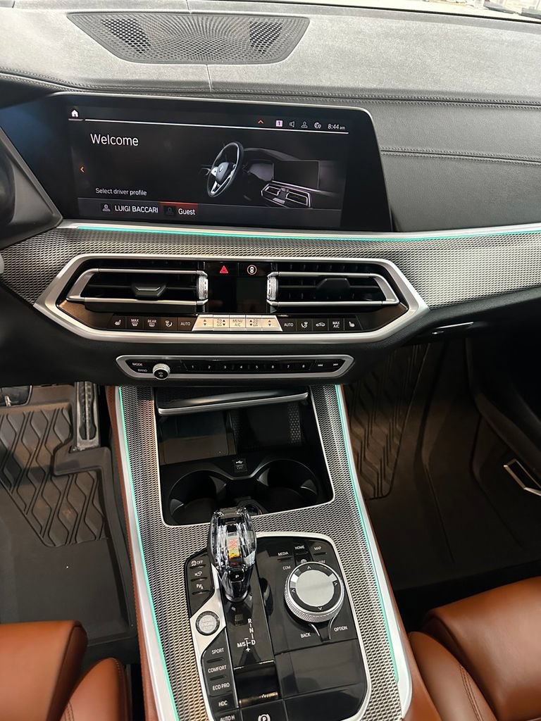 Used 2022 BMW X5 xDrive40i w/ M Sport Package AWD/4WD image 16