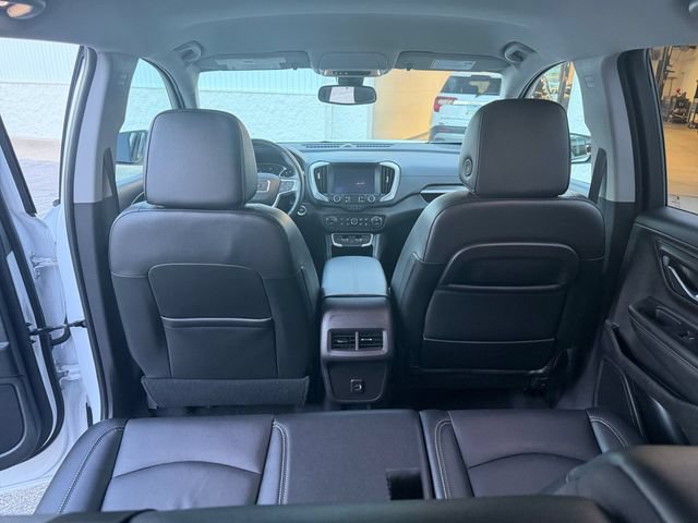 Used 2024 GMC Terrain SLT AWD/4WD image 20