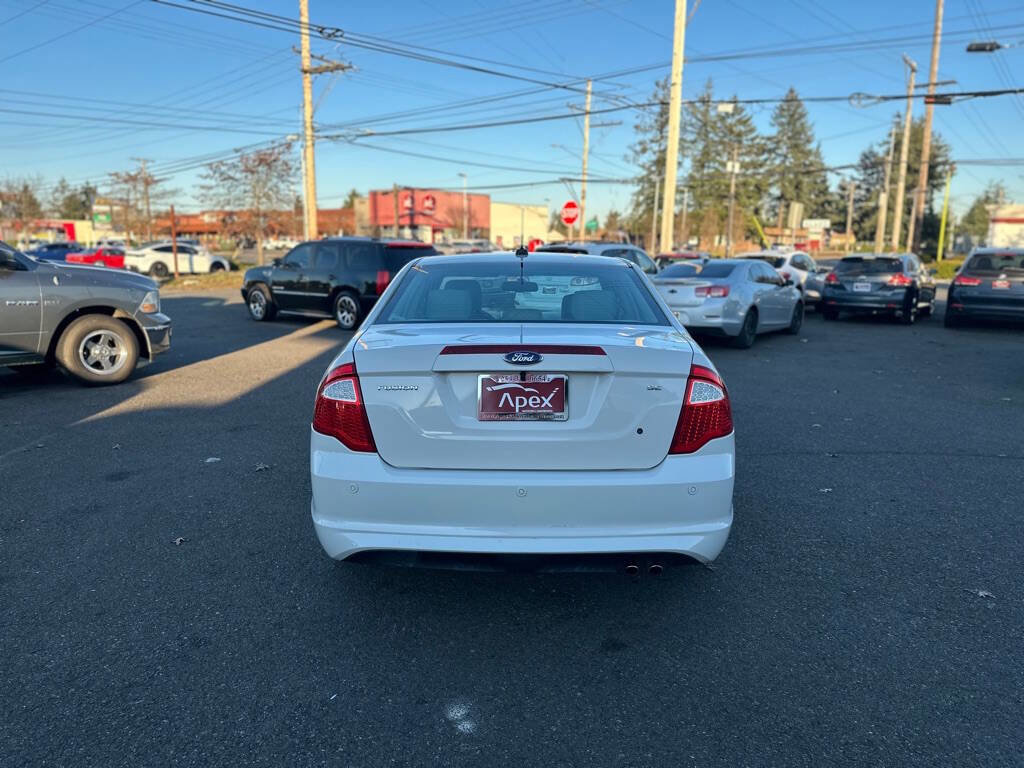 Used 2012 Ford Fusion SE image 8