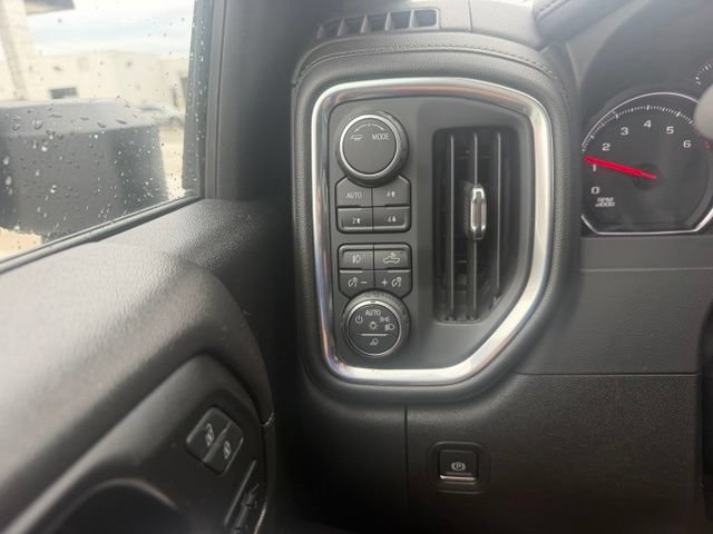 Used 2020 Chevrolet Silverado 2500 LTZ w/ LTZ Plus Package AWD/4WD image 15