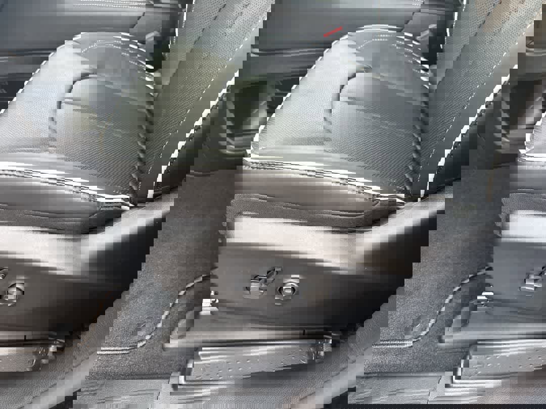 New 2026 Chrysler Pacifica Limited w/ S Appearance Package image 11