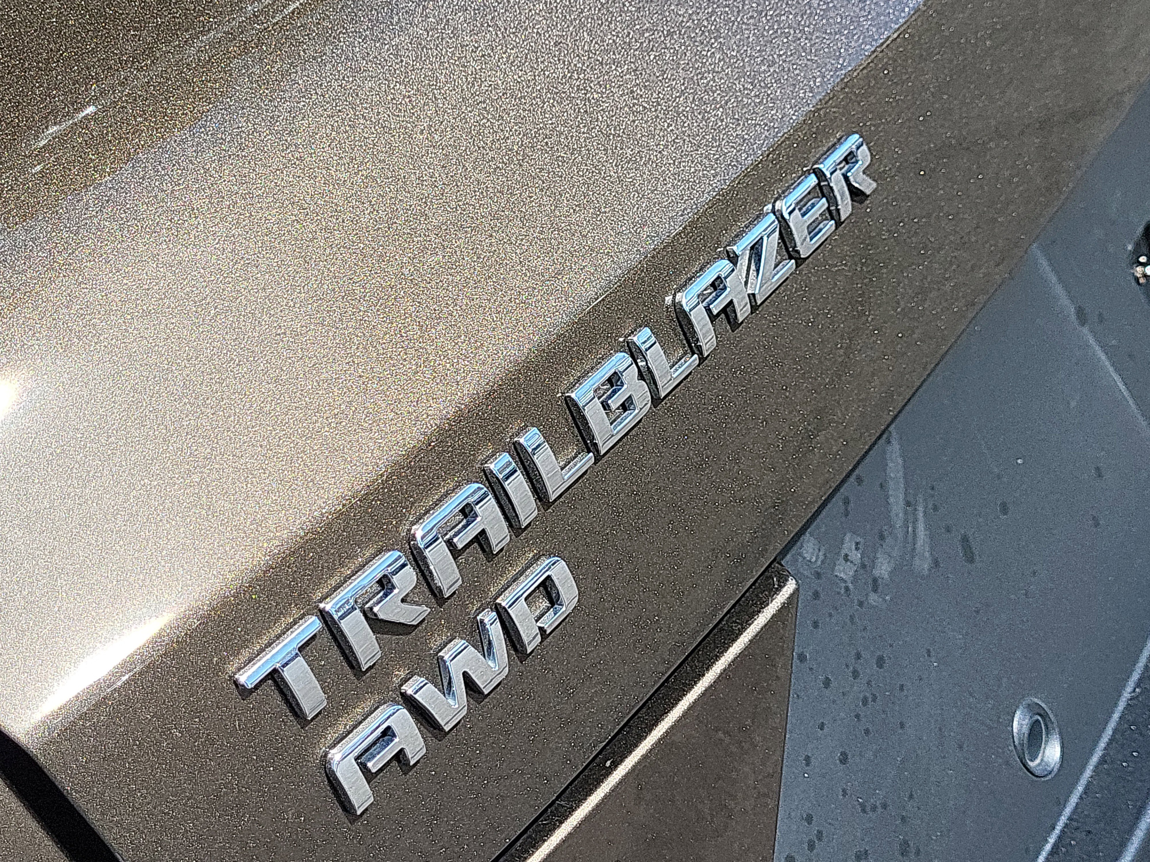 Used 2022 Chevrolet TrailBlazer ACTIV w/ Sun and Liftgate Package image 17