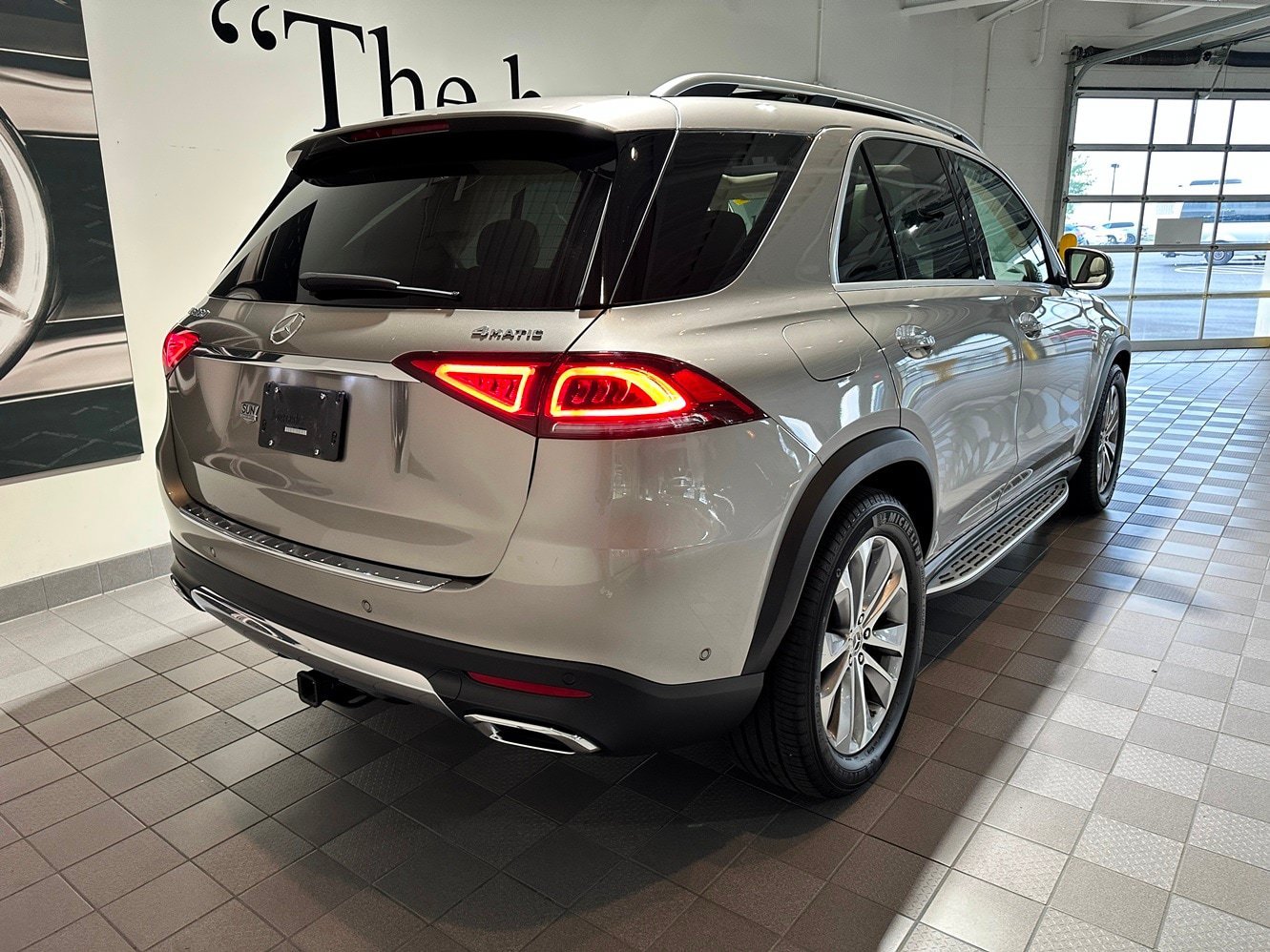 Used 2020 Mercedes-Benz GLE 350 4MATIC image 4
