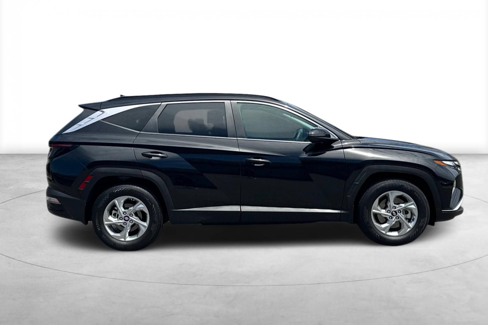 Certified 2023 Hyundai Tucson SEL FWD image 9