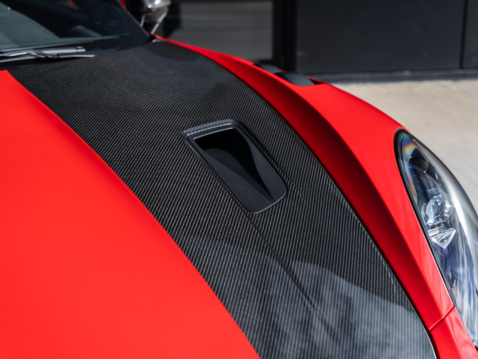 Certified 2025 Porsche 718 Boxster Spyder RS RWD image 29
