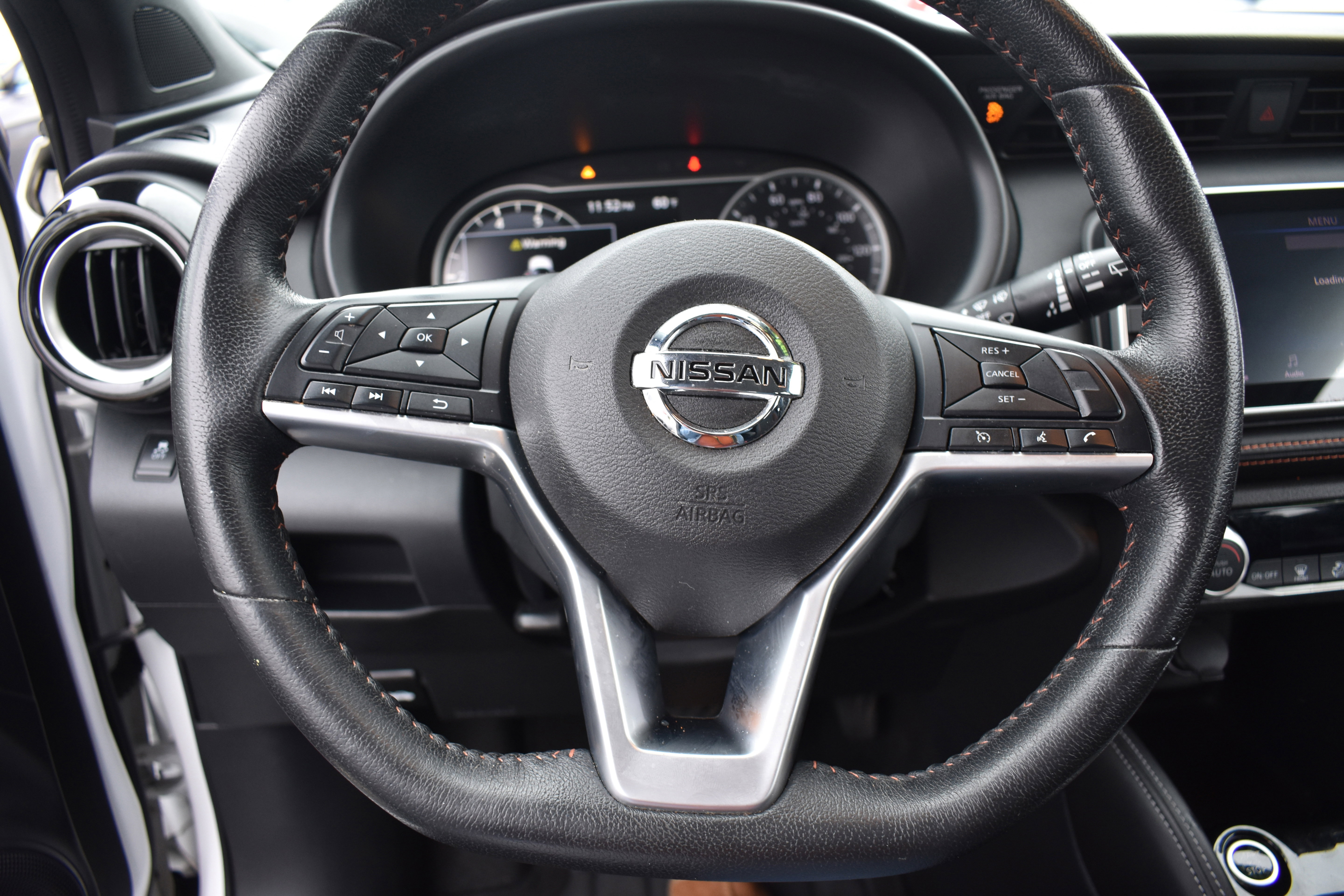 Used 2019 Nissan Kicks SR w/ Exterior Package image 13