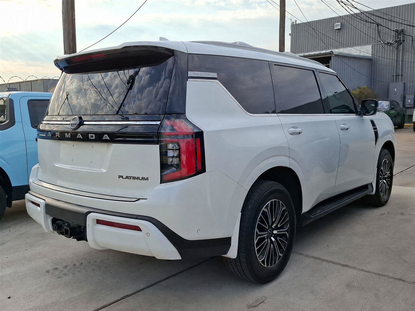 Used 2025 Nissan Armada Platinum w/ Convenience Package RWD image 28