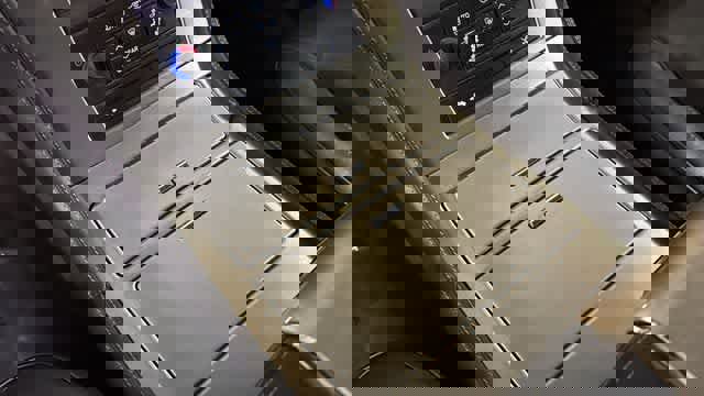 Used 2014 Cadillac Escalade ESV Platinum image 22