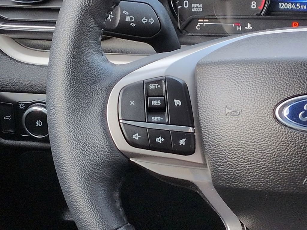 Used 2023 Ford Explorer XLT w/ Equipment Group 202A image 24