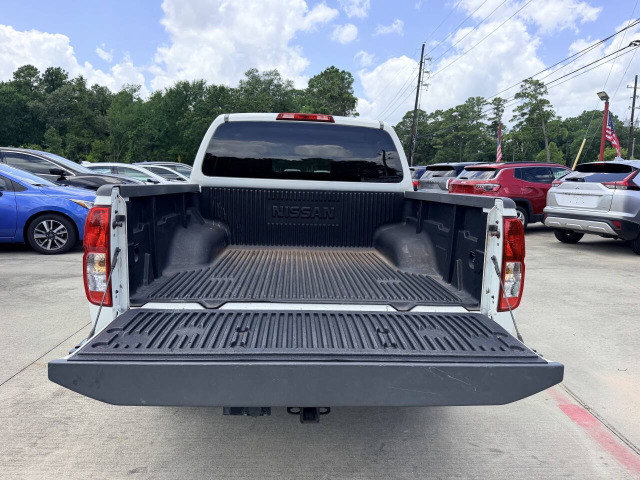 Used 2017 Nissan Frontier SV AWD/4WD image 8