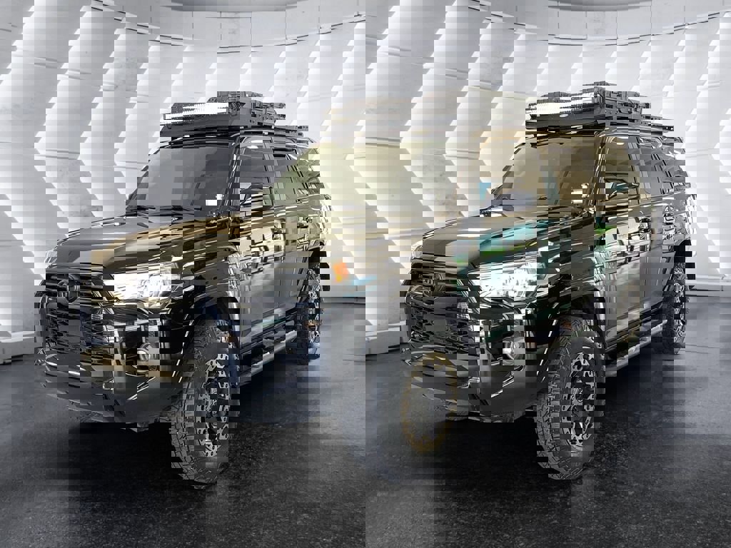 Used 2024 Toyota 4Runner SR5 image 3