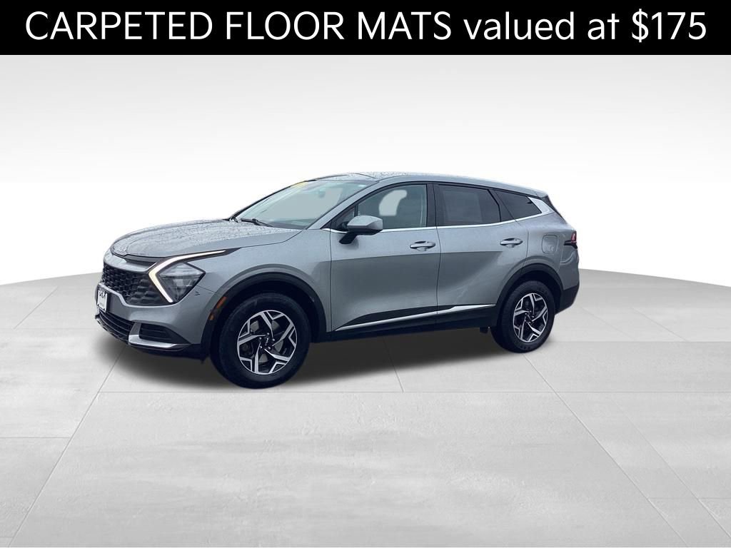 Certified 2023 Kia Sportage LX image 3