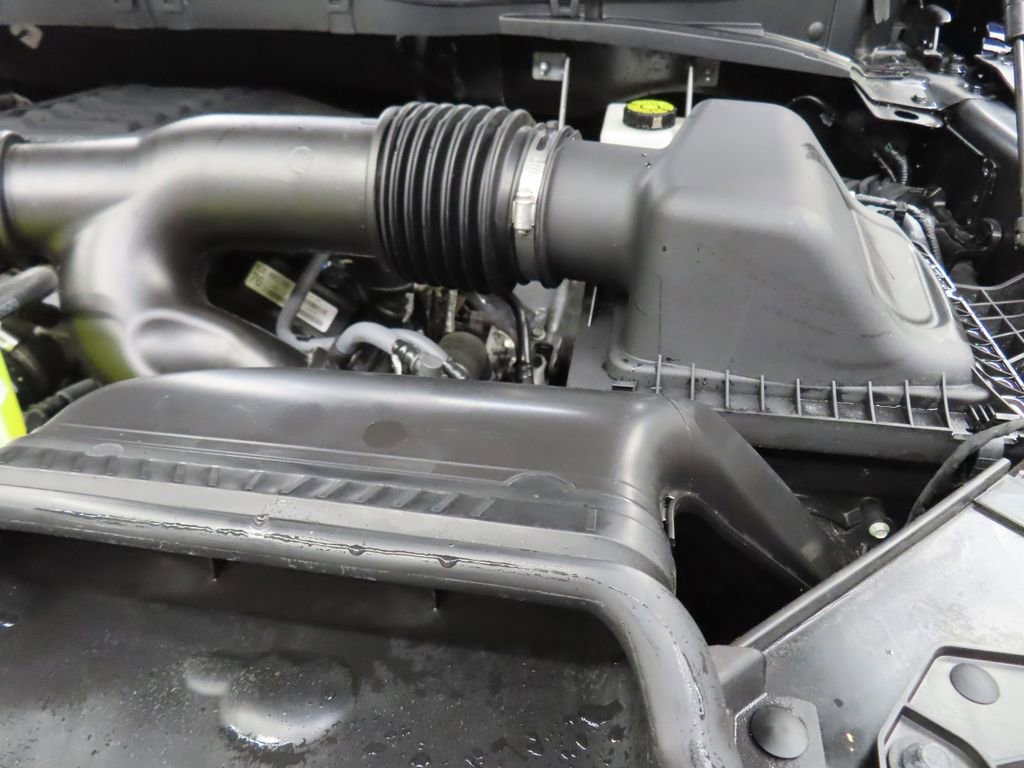 Used 2025 Ford F150 Raptor image 37