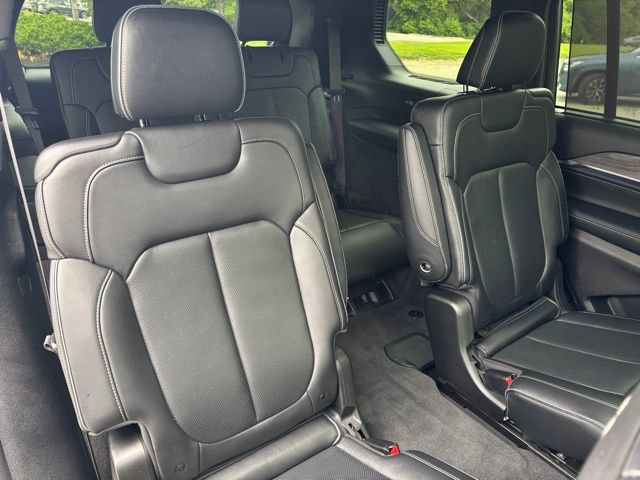 Used 2022 Jeep Grand Cherokee L Overland w/ Luxury Tech Group IV AWD/4WD image 30