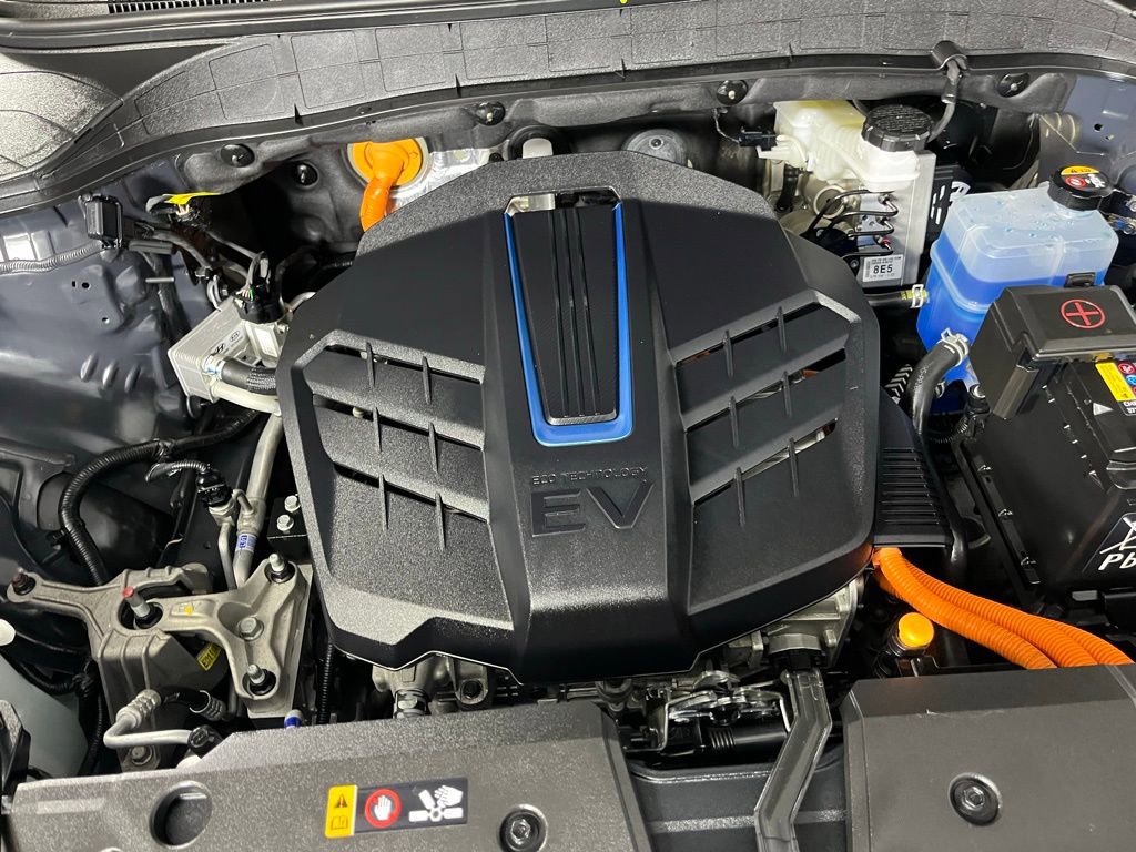 Used 2023 Hyundai Kona SE image 30