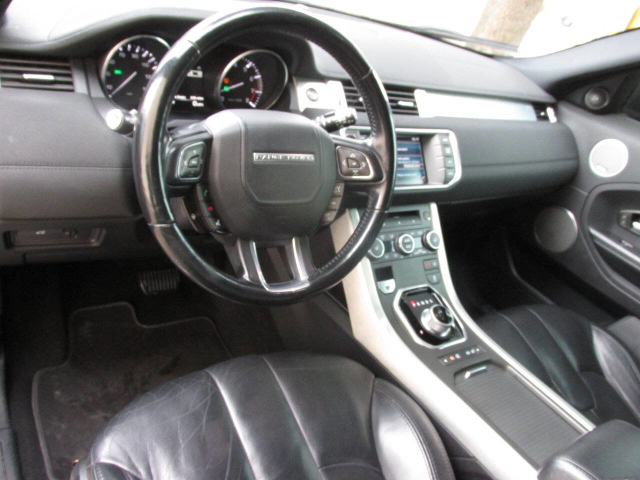 Used 2014 Land Rover Range Rover Evoque Pure Plus image 9
