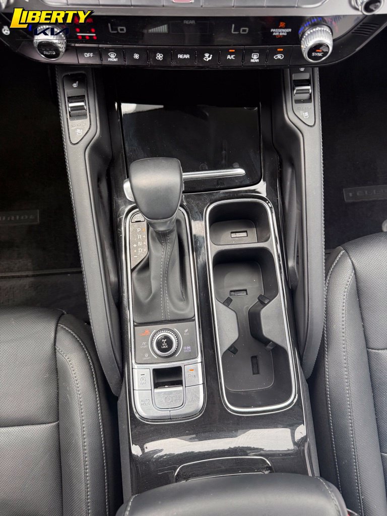 Used 2024 Kia Telluride EX w/ EX Captain's Chair Package AWD/4WD image 15