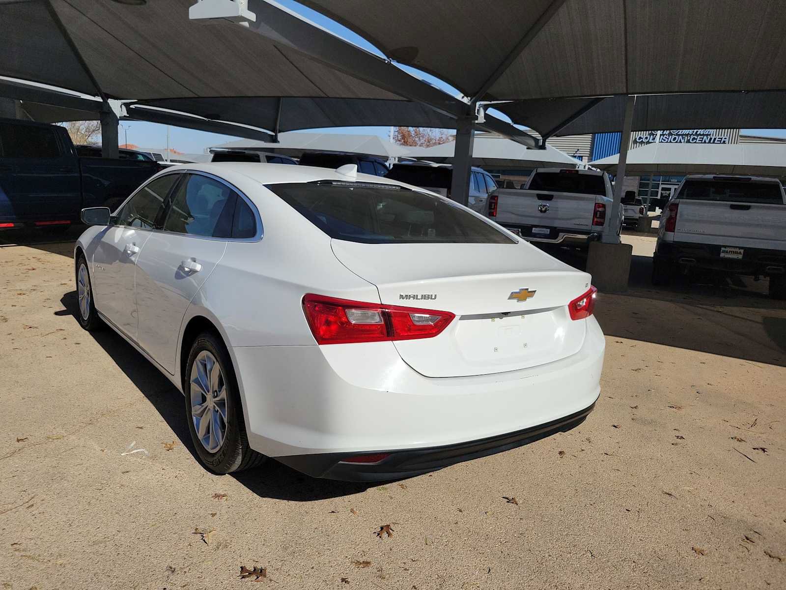 Used 2023 Chevrolet Malibu LT image 4