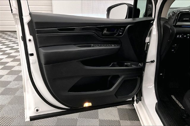 Used 2025 Honda Odyssey Touring image 21