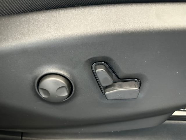 New 2027 Chrysler Pacifica Select FWD image 22