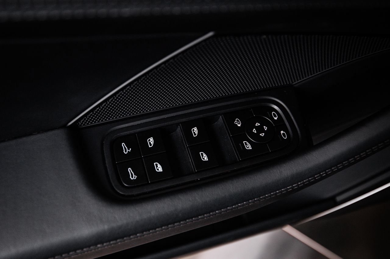 Certified 2023 Porsche Panamera GTS AWD/4WD image 22