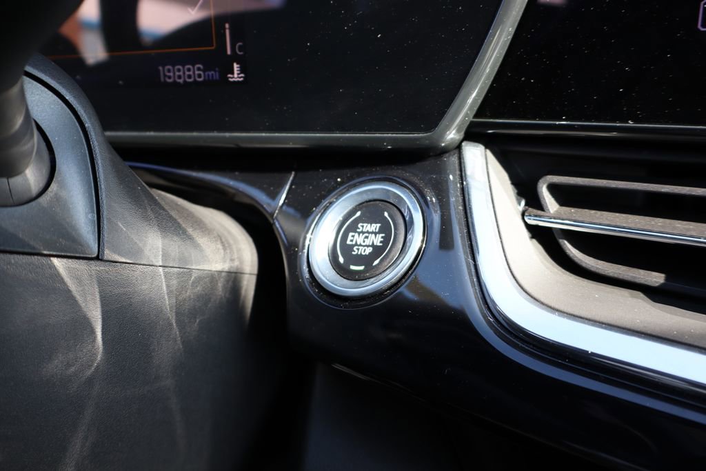 Used 2024 Chevrolet Trax RS w/ Driver Confidence Package image 17