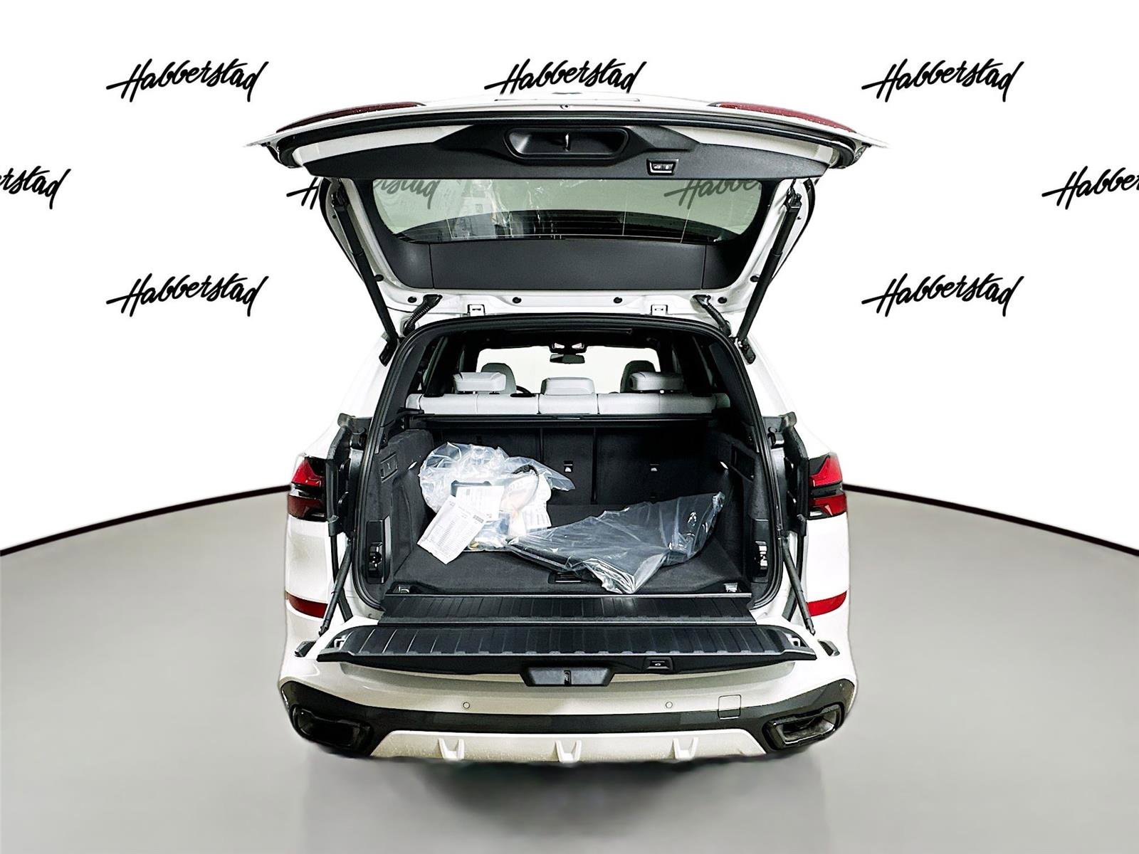 New 2026 BMW X5 xDrive40i w/ M Sport Package image 28