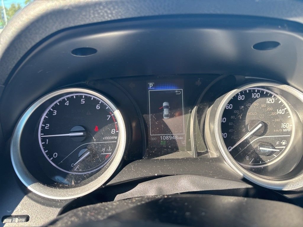 Used 2022 Toyota Camry LE FWD image 2