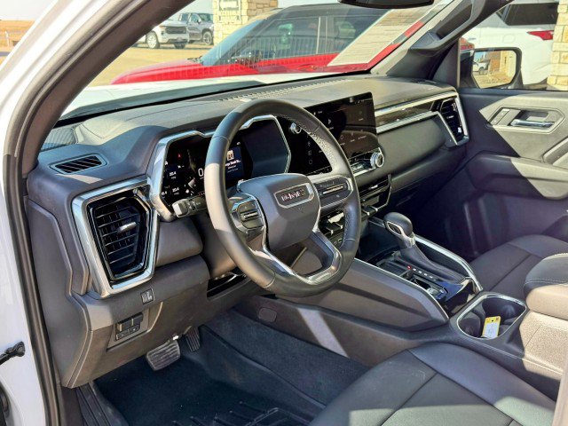 Certified 2025 GMC Canyon Elevation w/ Convenience Package image 16
