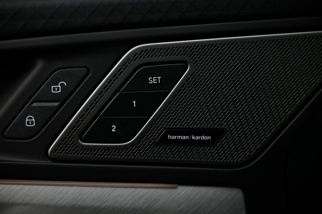 New 2026 BMW X2 xDrive28i w/ Technology Package image 16