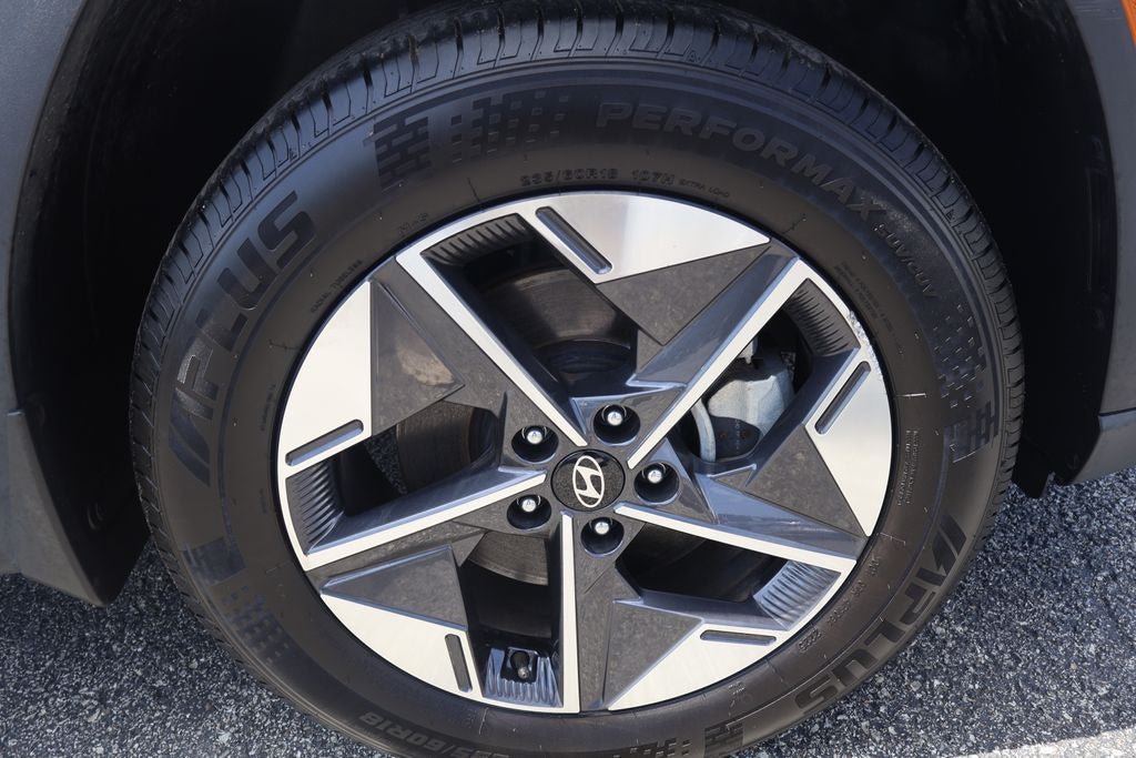 Used 2025 Hyundai Tucson SEL AWD/4WD image 14