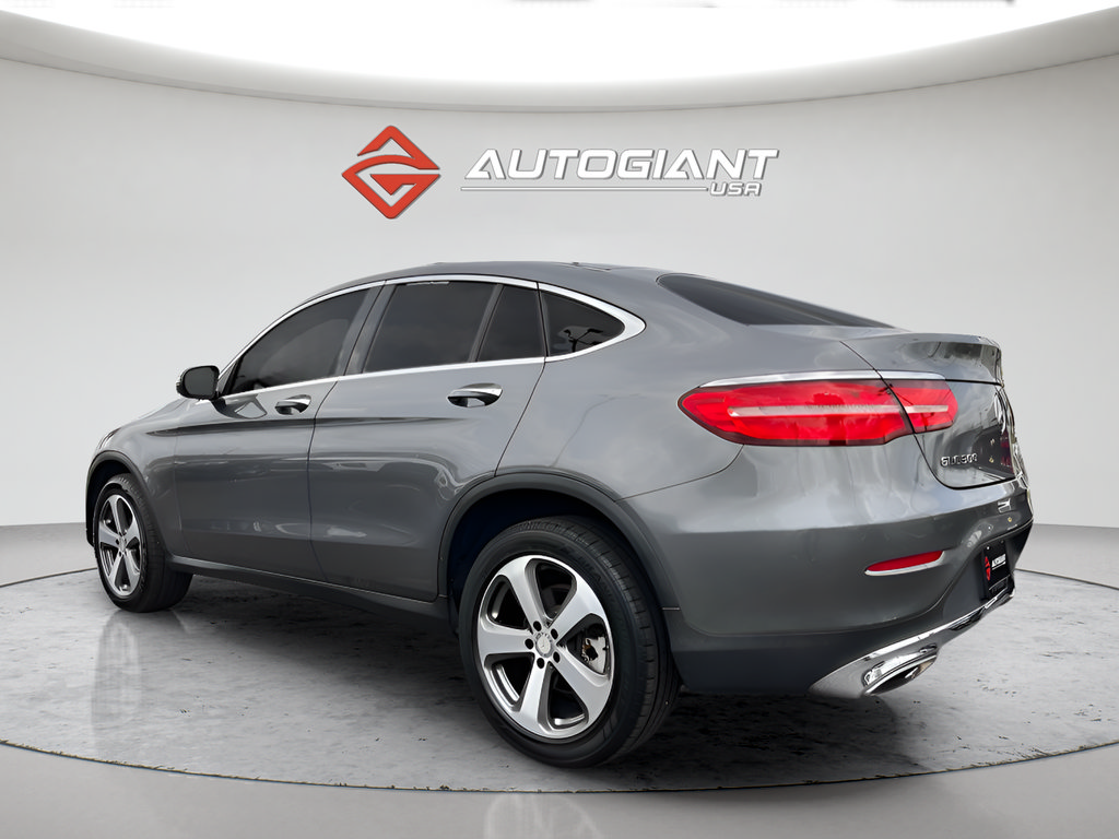 Used 2017 Mercedes-Benz GLC 300 4MATIC Coupe image 4