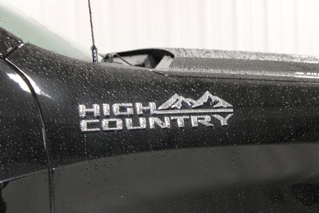 Used 2025 Chevrolet Silverado 1500 High Country AWD/4WD image 12
