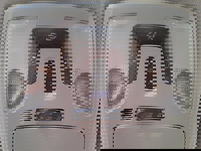 Used 2017 Toyota Sienna XLE image 27