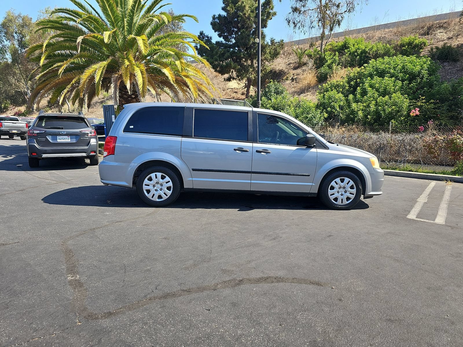Used 2013 Dodge Grand Caravan American Value Package FWD image 8