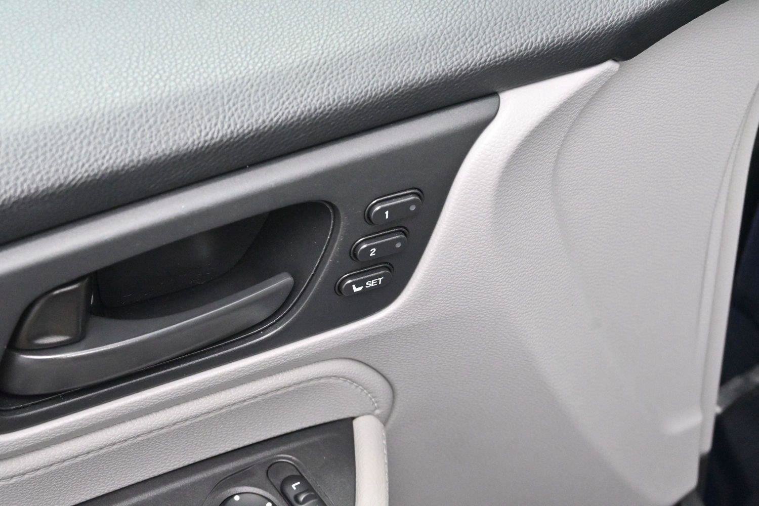 Used 2018 Honda Odyssey EX-L image 10