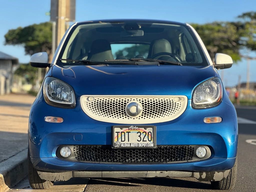 Used 2017 smart fortwo passion image 7